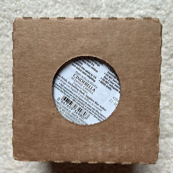 Disney Princess Cinderella Candle by Bath & Body Works - NIB - Picture 2 of 2